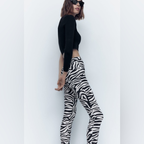 ZARA ANIMAL PRINT LEGGINGS - Picture 3 of 9
